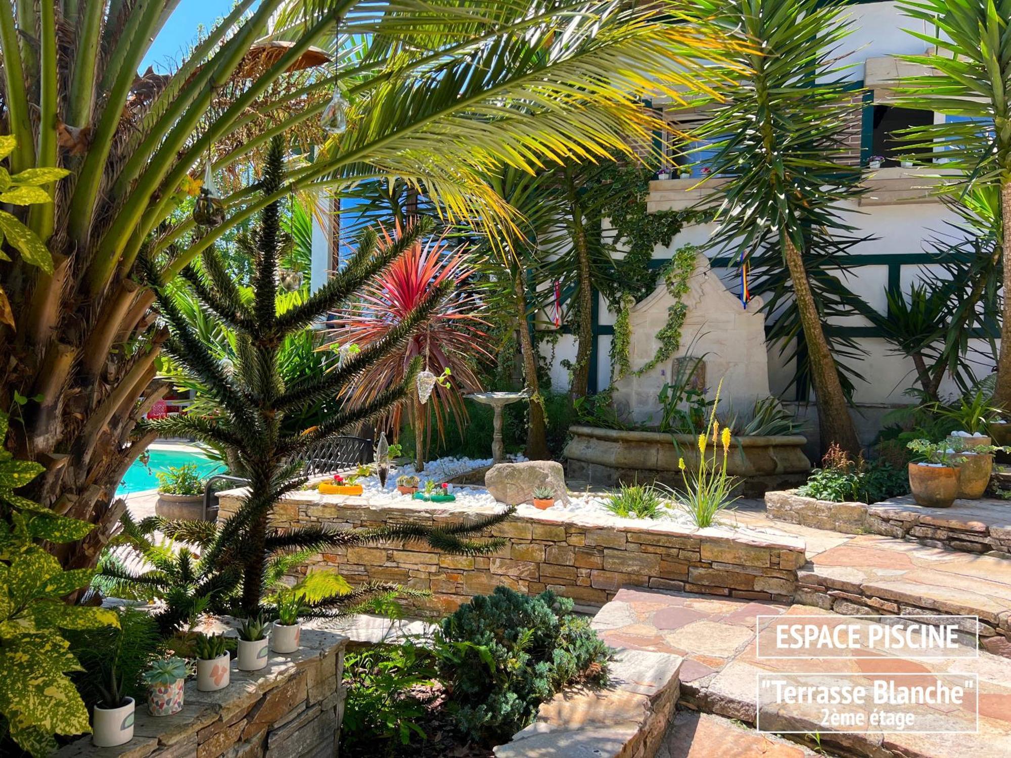 Villa Merkel - 27 Pers - 11 Chambr - 10 Wc - Piscine Anglet Kültér fotó